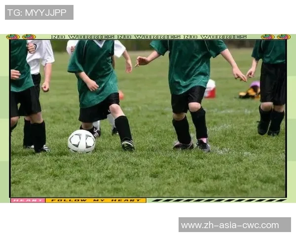 掌握足球脚内侧停球技巧提升你的控球能力与比赛表现 掌握足球脚内侧停球技巧提升你的控球能力与比赛表现